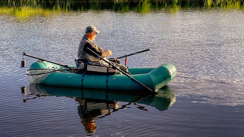 pontoon rena roligt vand henrik leth